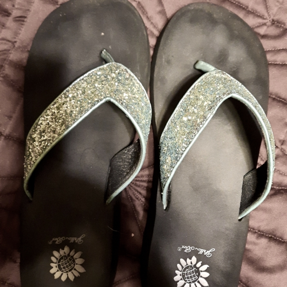 Yellow Box size 10